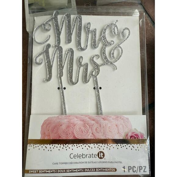Wedding items Ring Bearer pillow, guest book pen. cake topper, coloring book set - Picture 3 of 5
